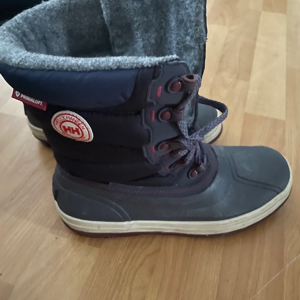 Navy boots